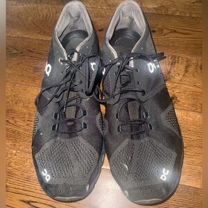 On Cloud Black Running Mens Shoes Size 12.5